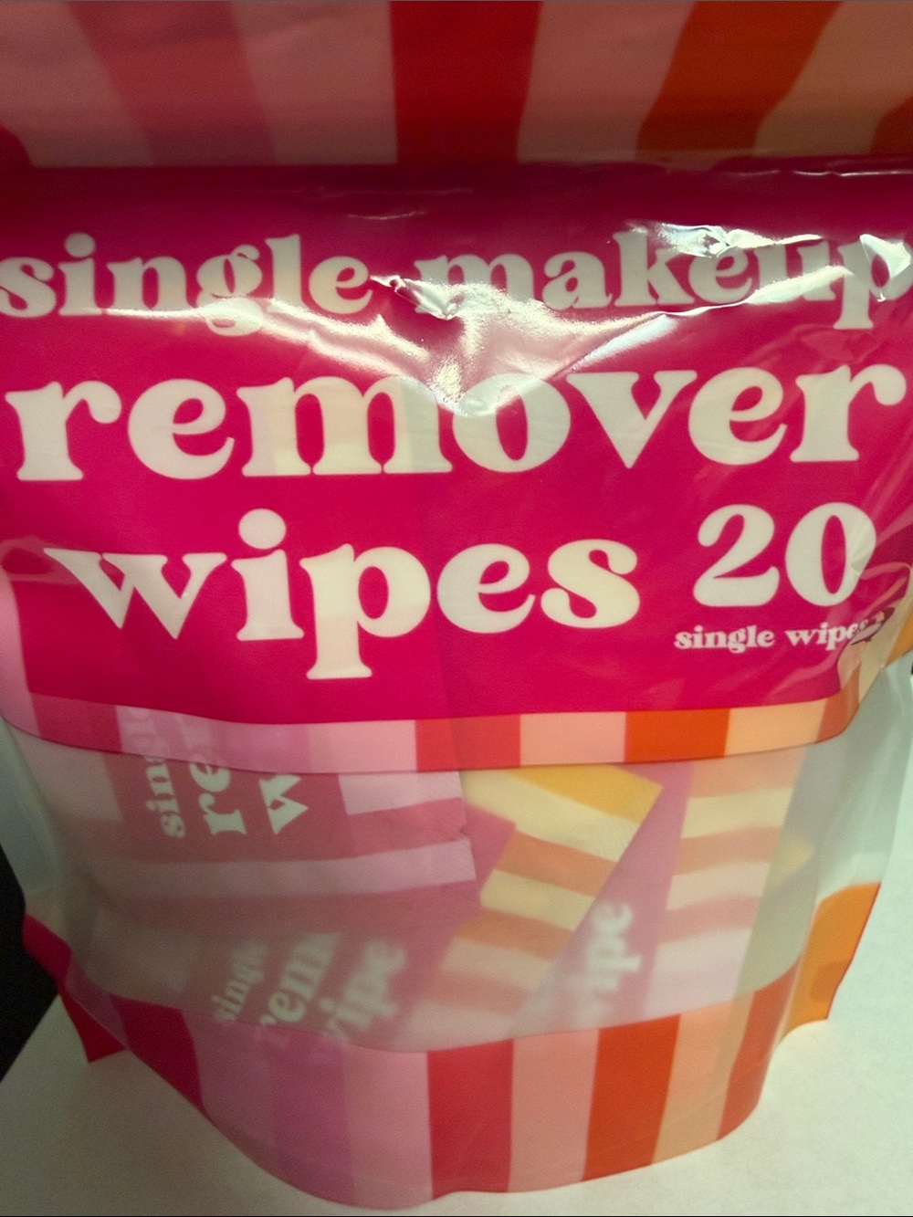 Single-Use Makeup Remover Wipes - Pink Pack of 20